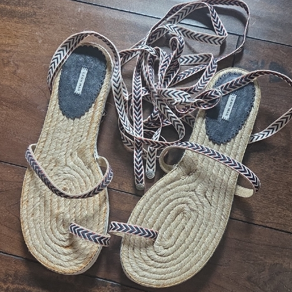 Leon Max Shoes - Leon Max Stylish Chevron Espadrilles with Woven Sole